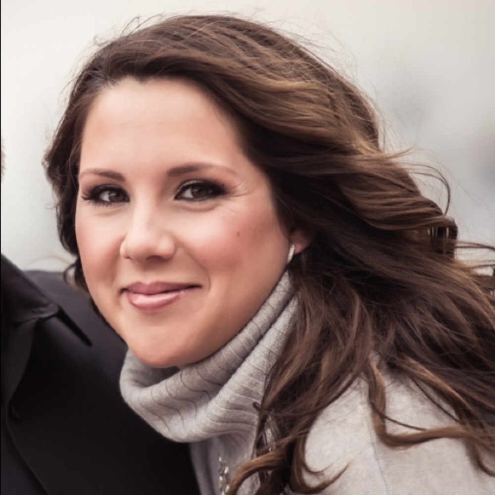 Meet your Posher, Alexis